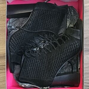 EUC Vince Camuto Open Toe Bootie 10